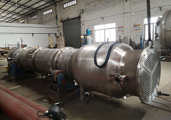 Stainless steel condensing chamber